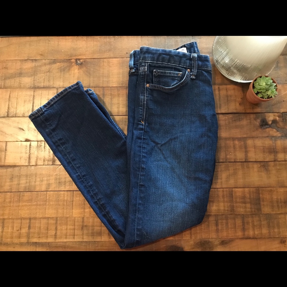 Size 28 Gap 1969 Real Straight Jeans